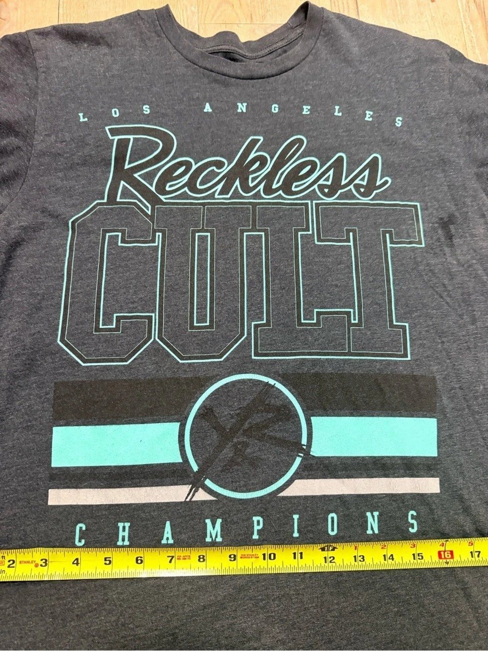 Reckless CULT Champions graphic tee Graphic Tee in Gray & Blue Size Medium